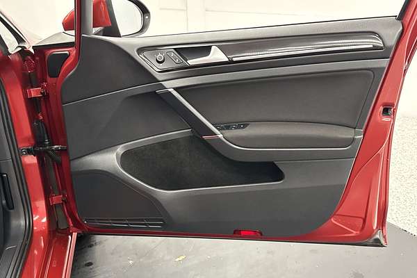 2015 Volkswagen Golf 103TSI Highline 7