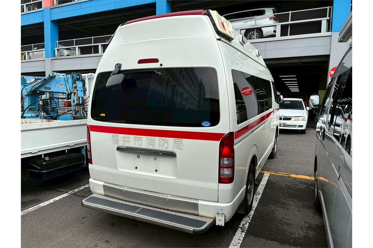 2013 Toyota Hiace 4WD