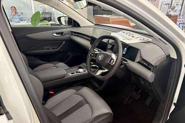 2025 MG S5