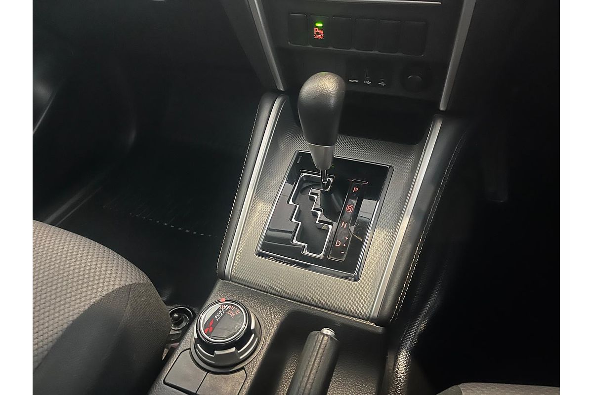 2019 Mitsubishi Triton GLX+ MR 4X4