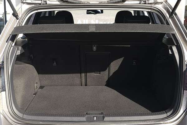 2013 Volkswagen Golf 103TSI Highline 7
