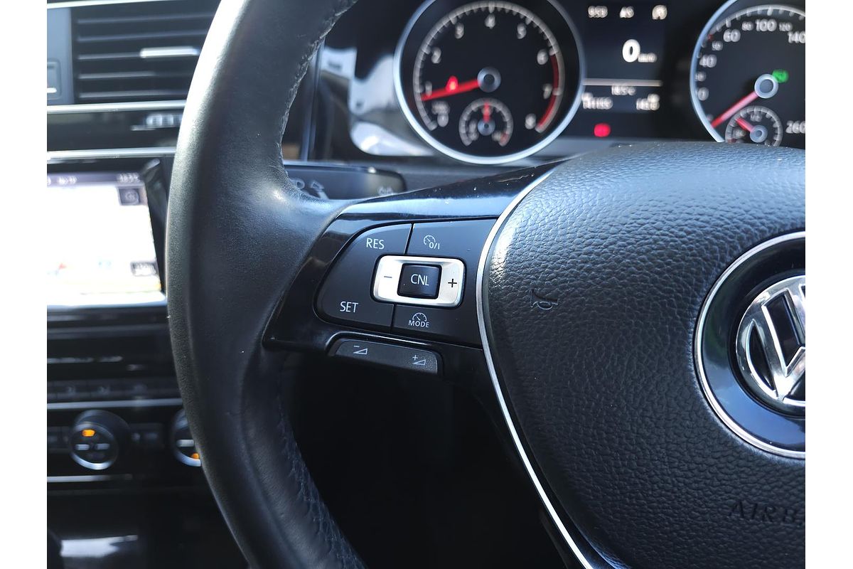 2013 Volkswagen Golf 103TSI Highline 7