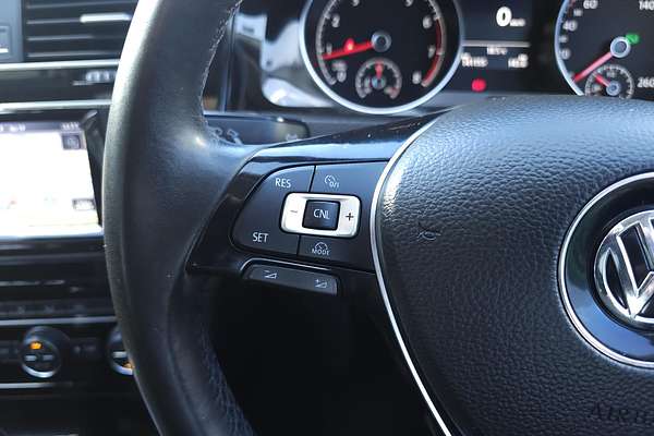 2013 Volkswagen Golf 103TSI Highline 7