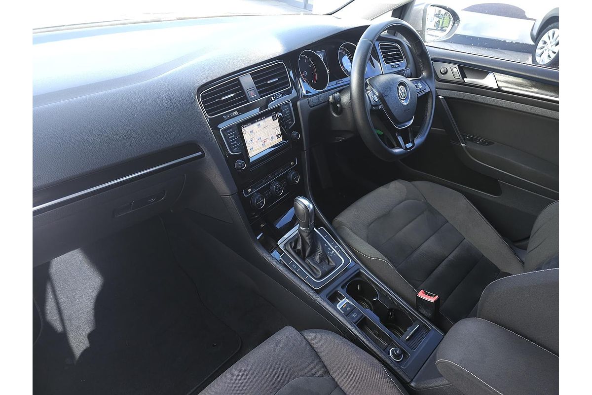 2013 Volkswagen Golf 103TSI Highline 7