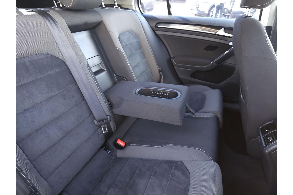 2013 Volkswagen Golf 103TSI Highline 7