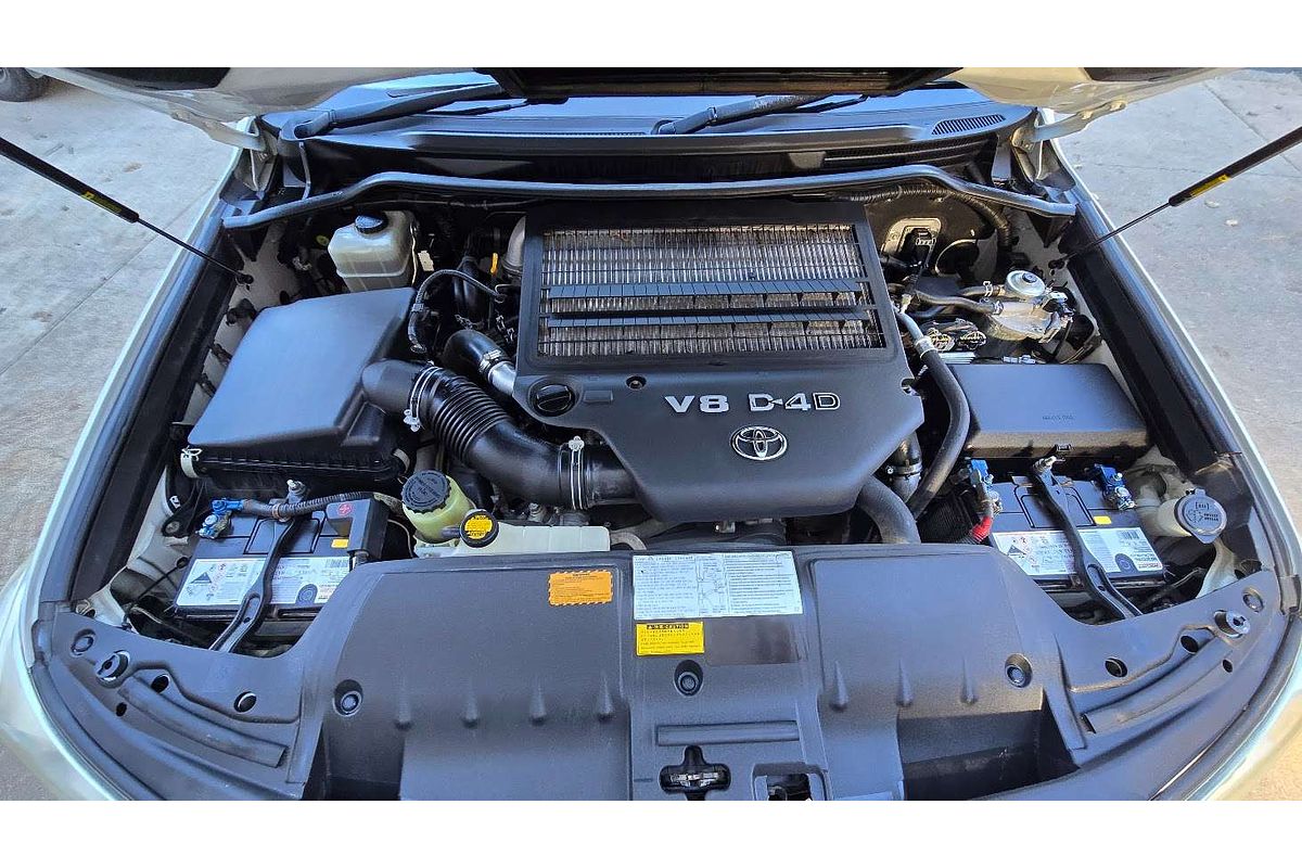 2014 Toyota Landcruiser GXL VDJ200R
