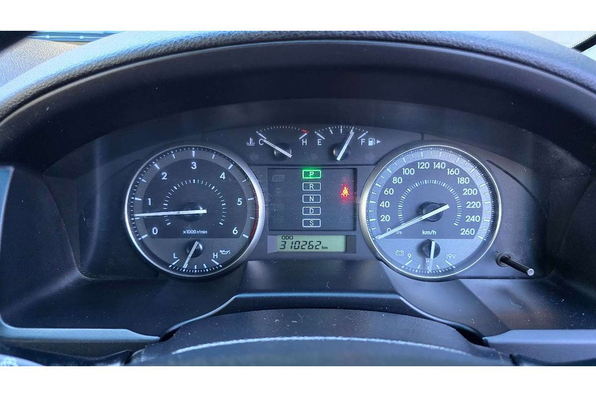 2014 Toyota Landcruiser GXL VDJ200R
