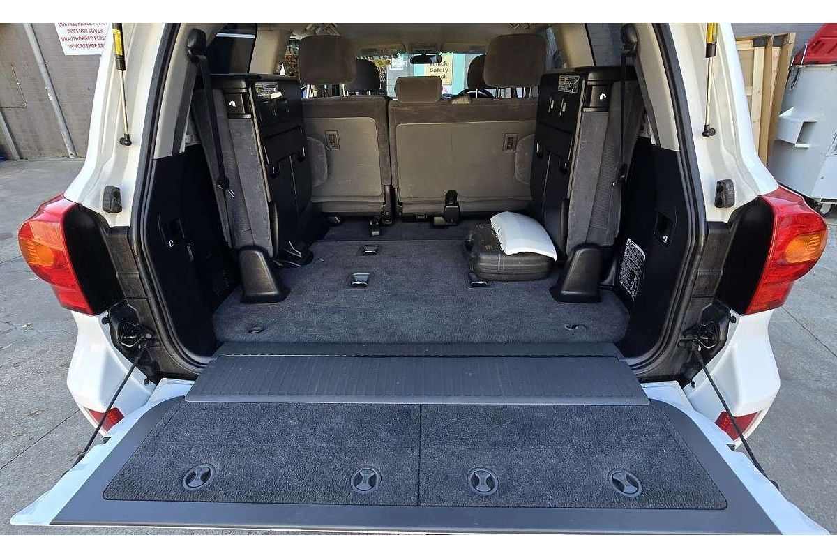 2014 Toyota Landcruiser GXL VDJ200R