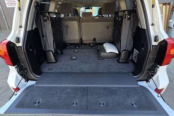 2014 Toyota Landcruiser GXL VDJ200R
