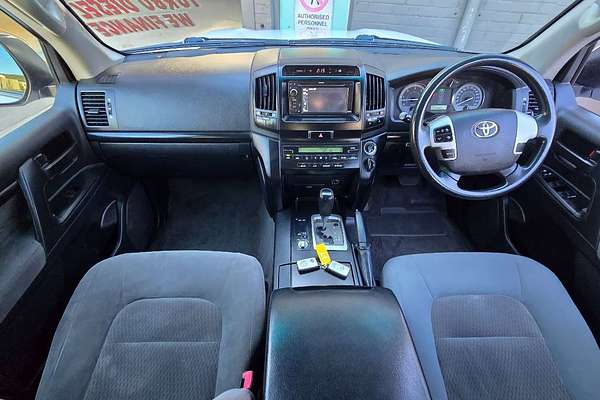 2014 Toyota Landcruiser GXL VDJ200R