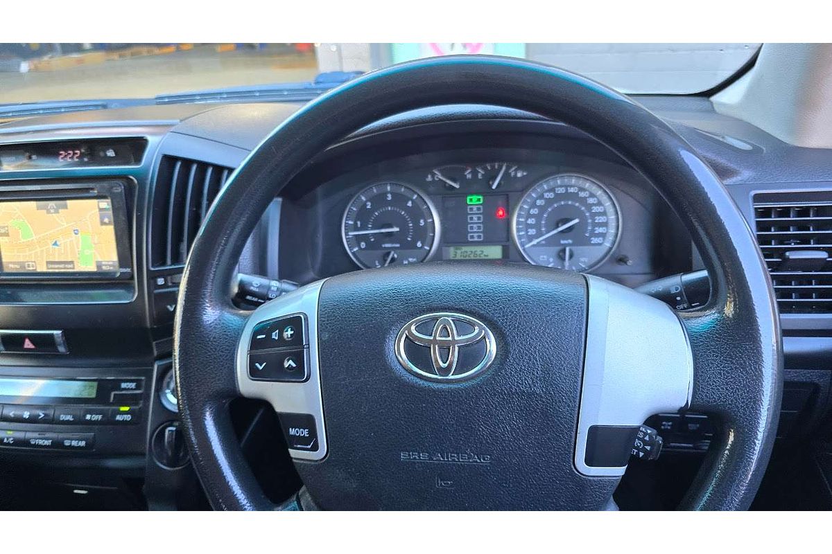 2014 Toyota Landcruiser GXL VDJ200R