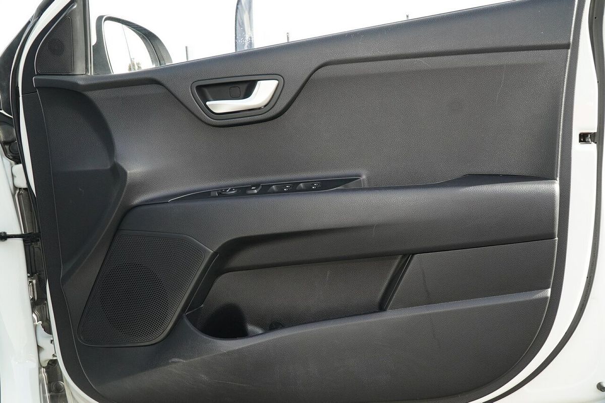 2023 Kia Stonic S YB