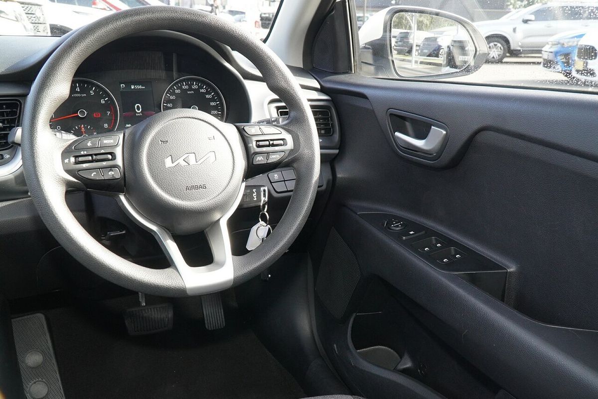 2023 Kia Stonic S YB