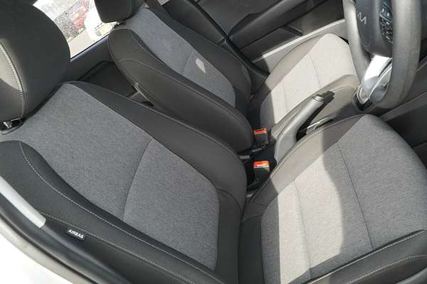 2023 Kia Stonic S YB