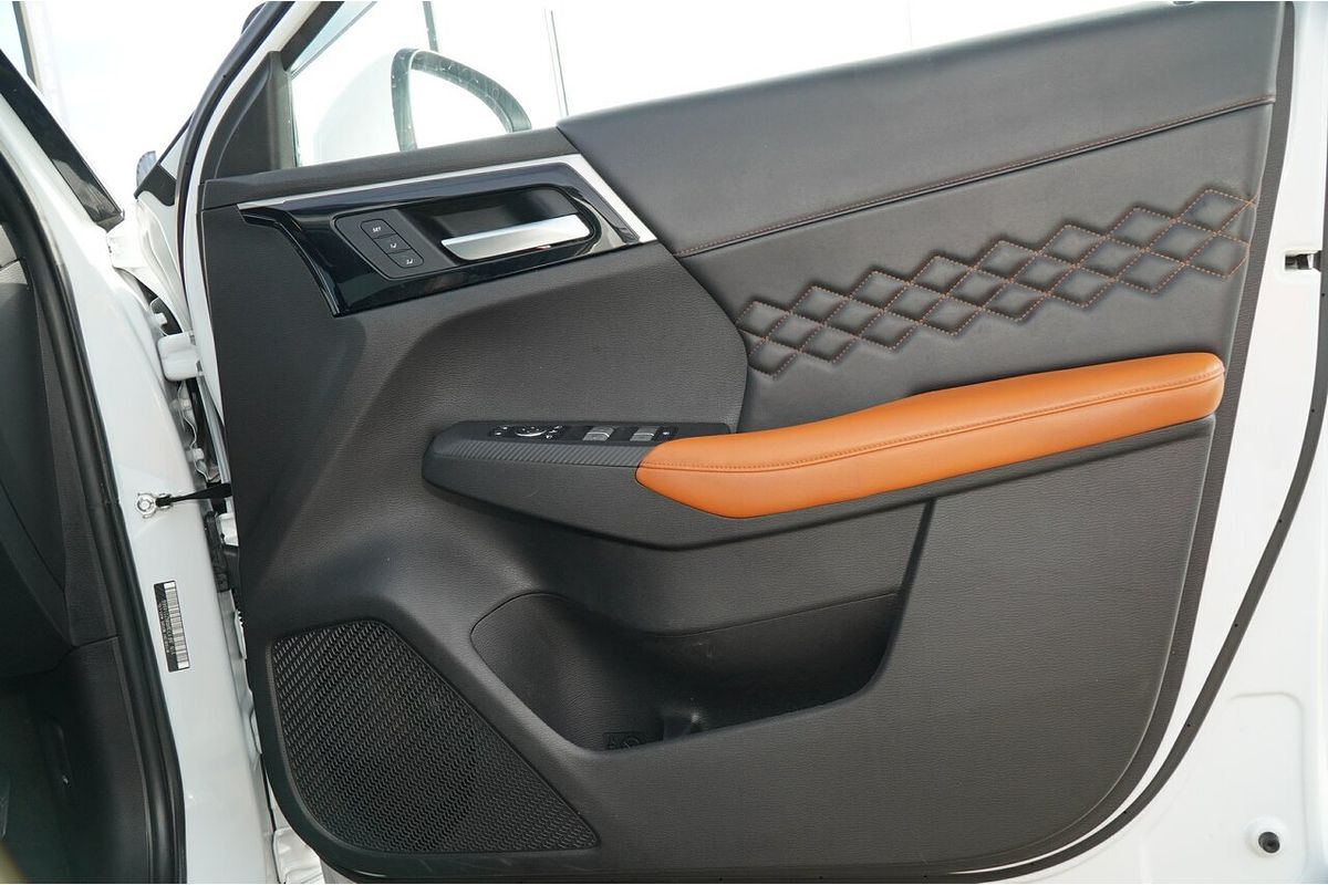 2022 Mitsubishi Outlander Exceed Tourer ZM