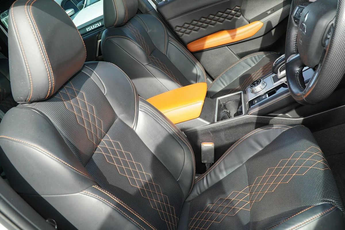2022 Mitsubishi Outlander Exceed Tourer ZM