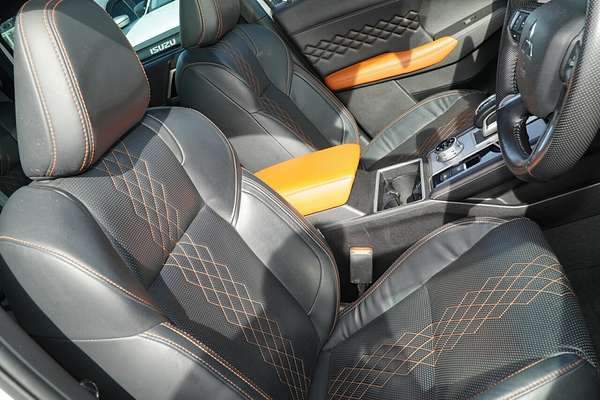 2022 Mitsubishi Outlander Exceed Tourer ZM