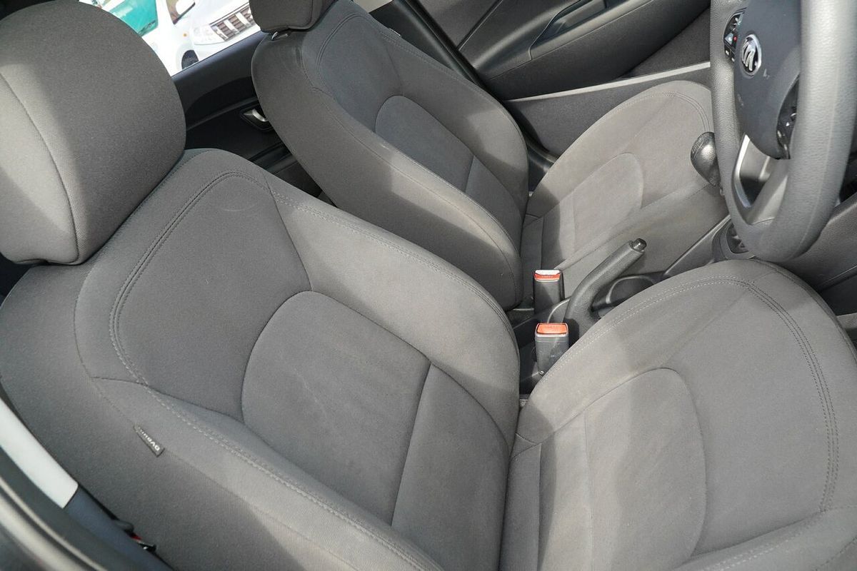 2014 Kia Rio S UB
