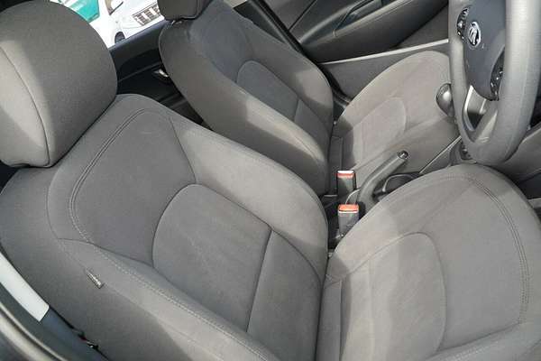 2014 Kia Rio S UB