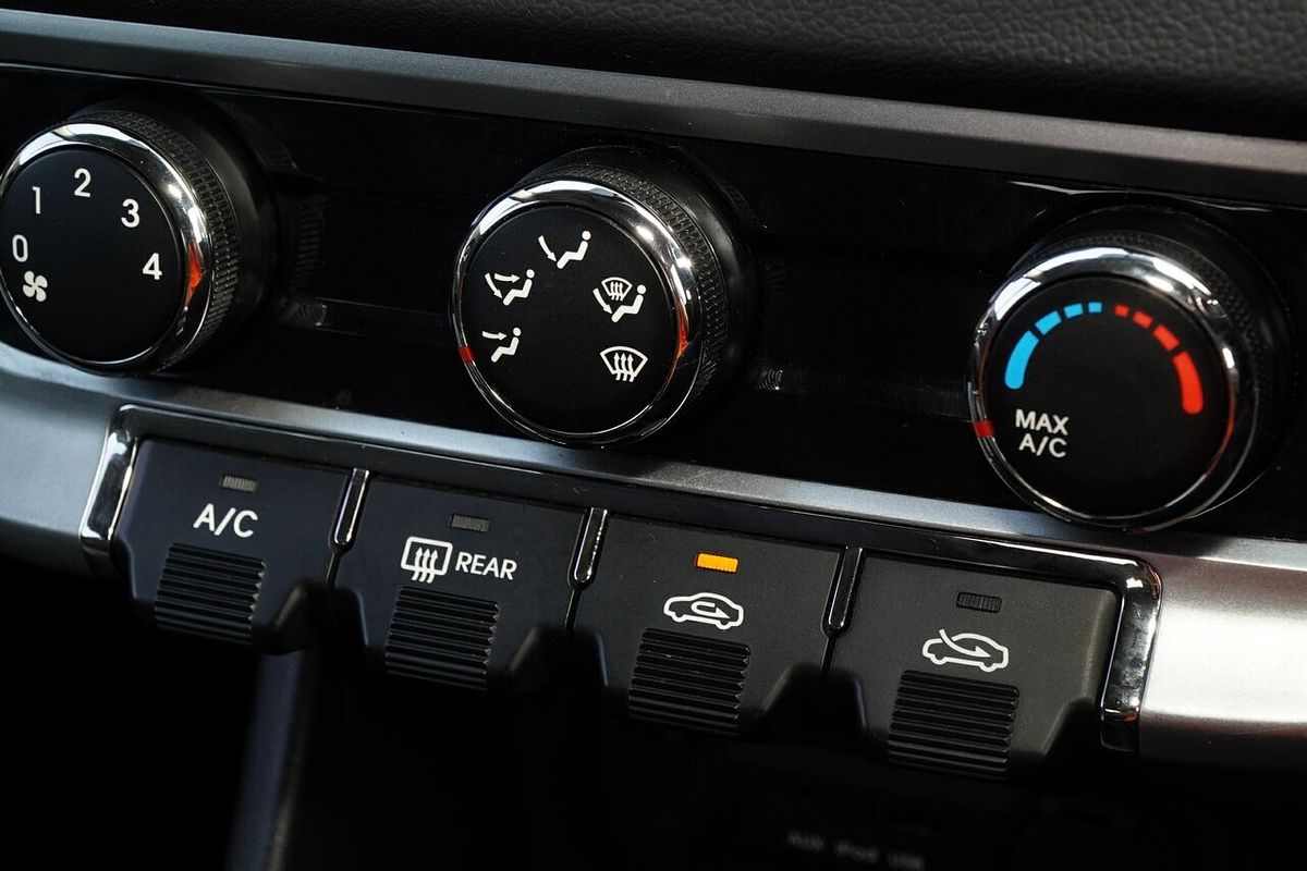 2014 Kia Rio S UB
