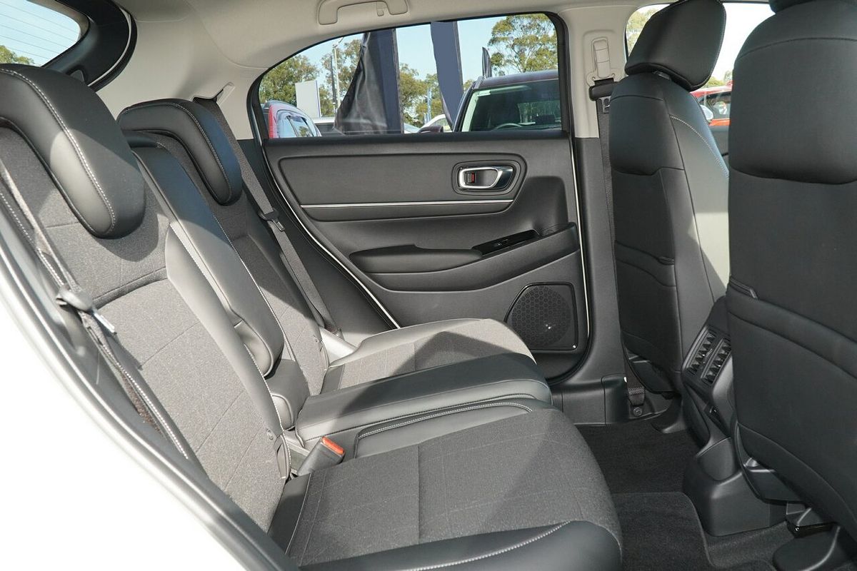 2023 Honda HR-V e:HEV L