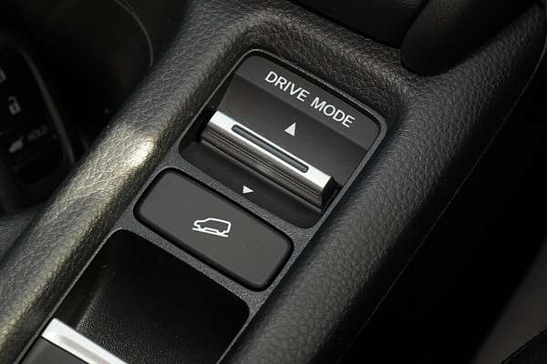 2023 Honda HR-V e:HEV L