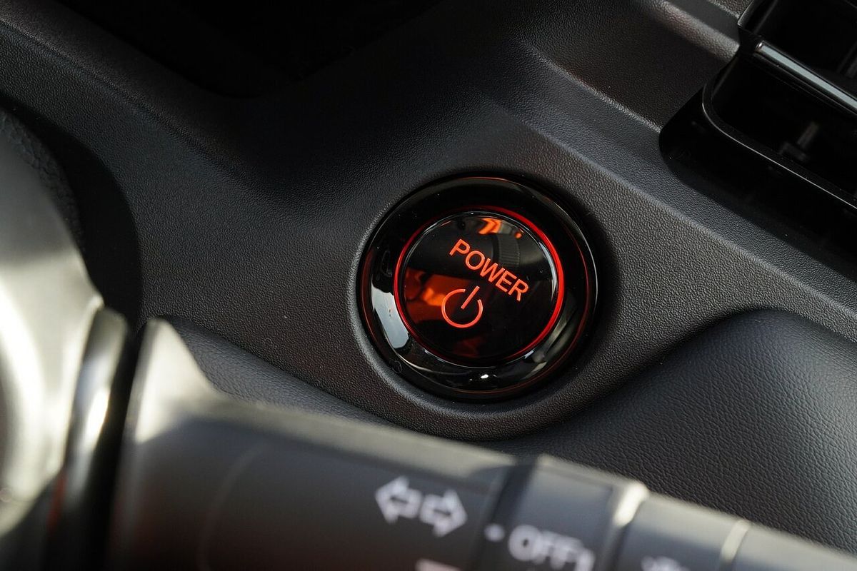 2023 Honda HR-V e:HEV L