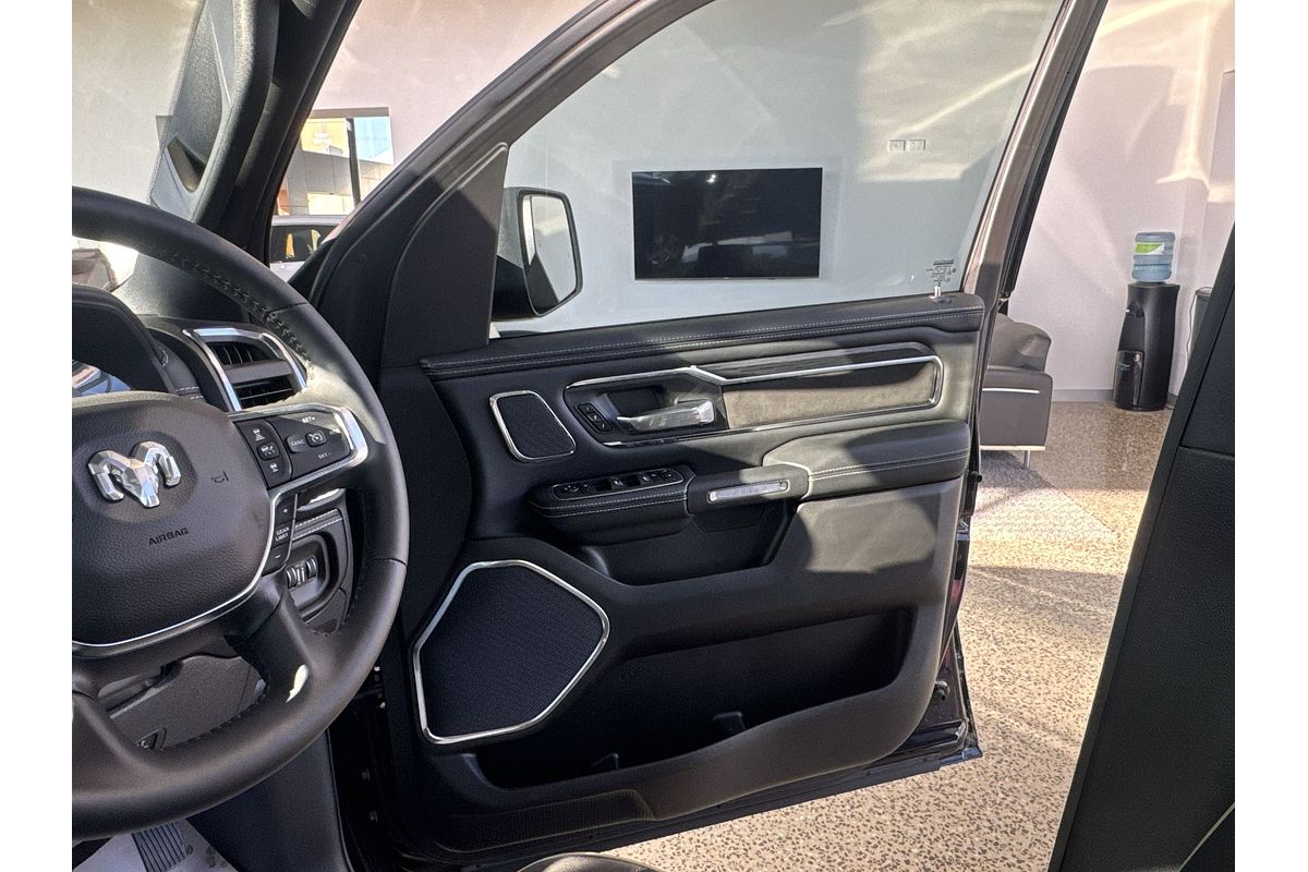 2024 RAM 1500 Laramie DT 4X4 SWB