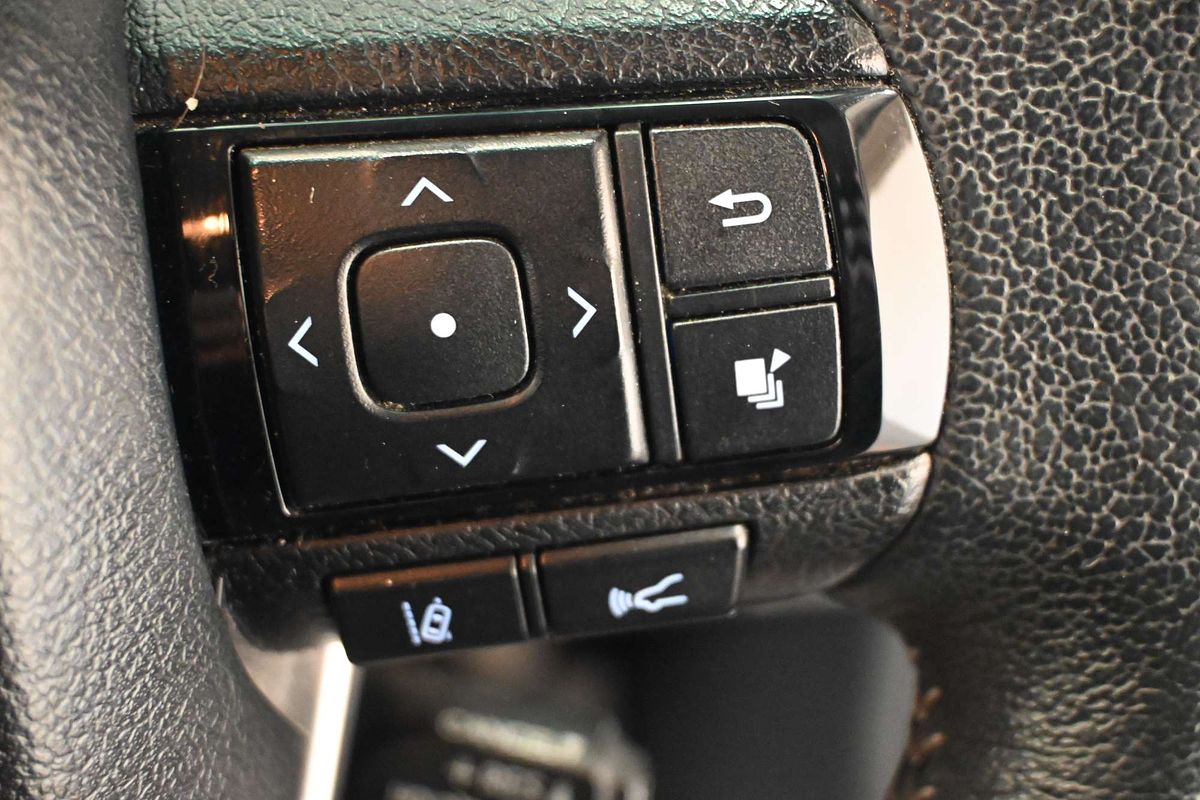 2020 Toyota Hilux SR5 GUN126R 4X4