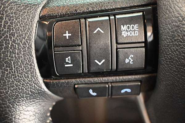 2020 Toyota Hilux SR5 GUN126R 4X4