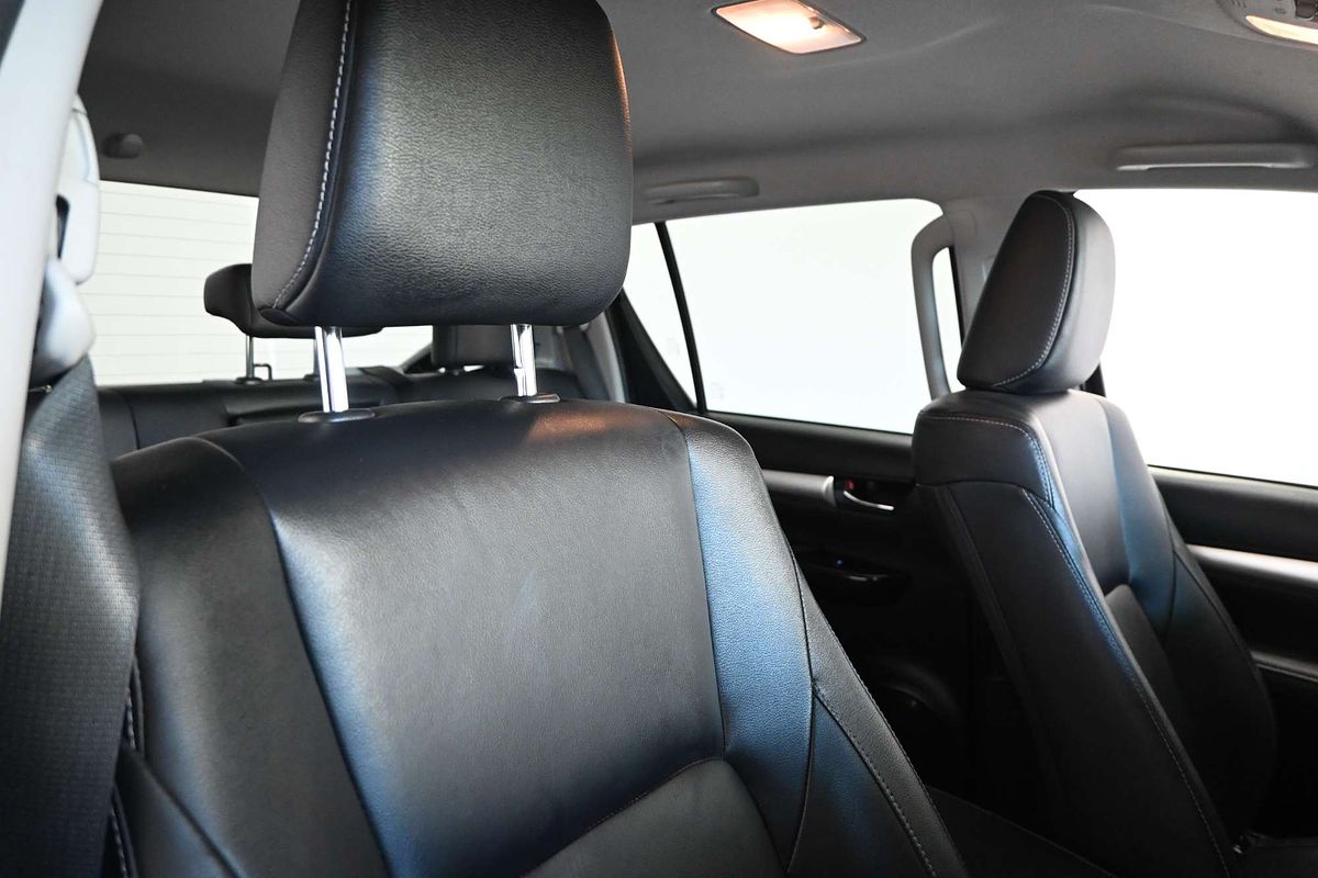 2020 Toyota Hilux SR5 GUN126R 4X4