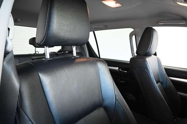 2020 Toyota Hilux SR5 GUN126R 4X4