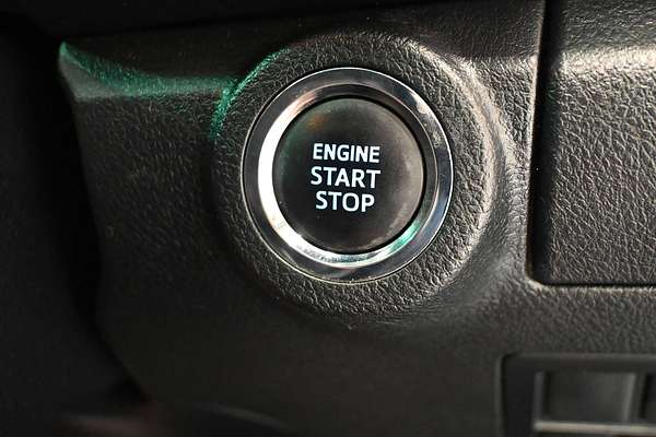2020 Toyota Hilux SR5 GUN126R 4X4