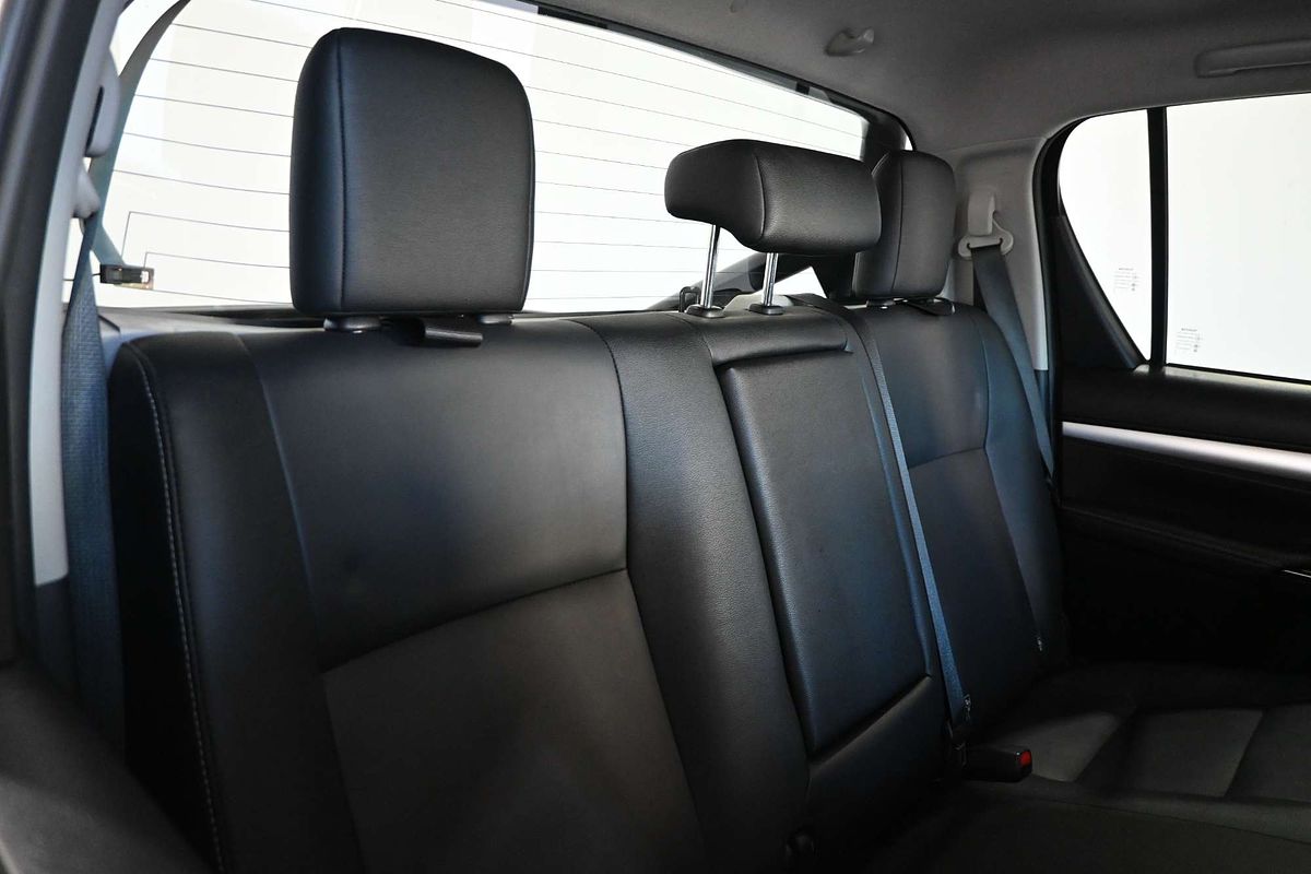2020 Toyota Hilux SR5 GUN126R 4X4