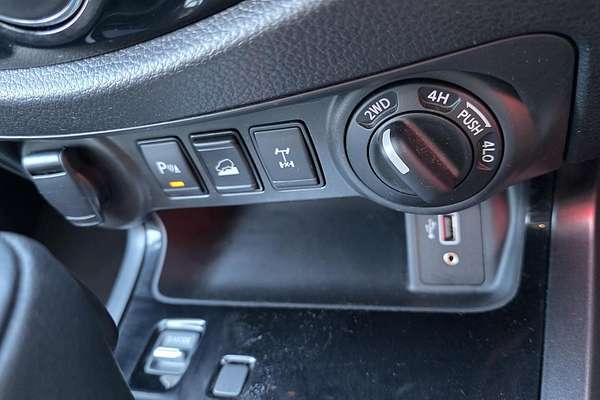 2023 Nissan Navara PRO-4X Warrior D23 4X4