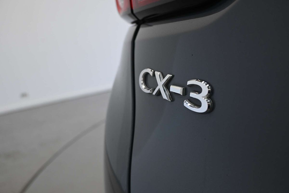 2022 Mazda CX-3 sTouring DK