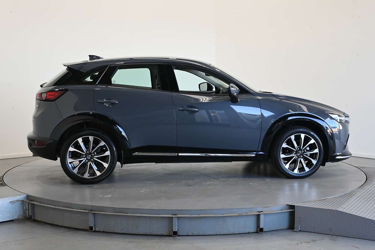 2022 Mazda CX-3 sTouring DK