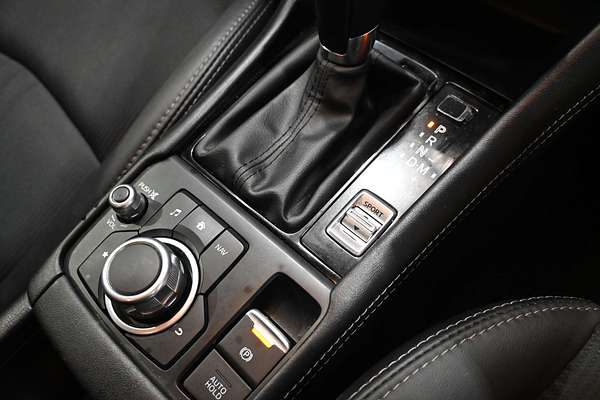 2022 Mazda CX-3 sTouring DK
