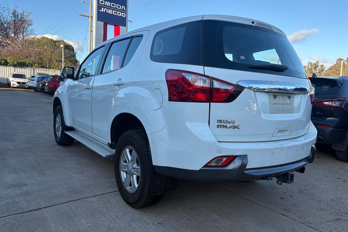 2016 Isuzu MU-X LS-M