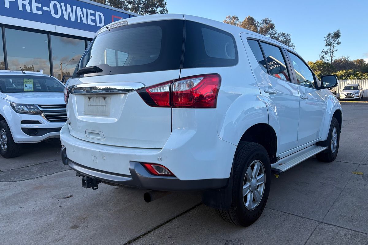 2016 Isuzu MU-X LS-M