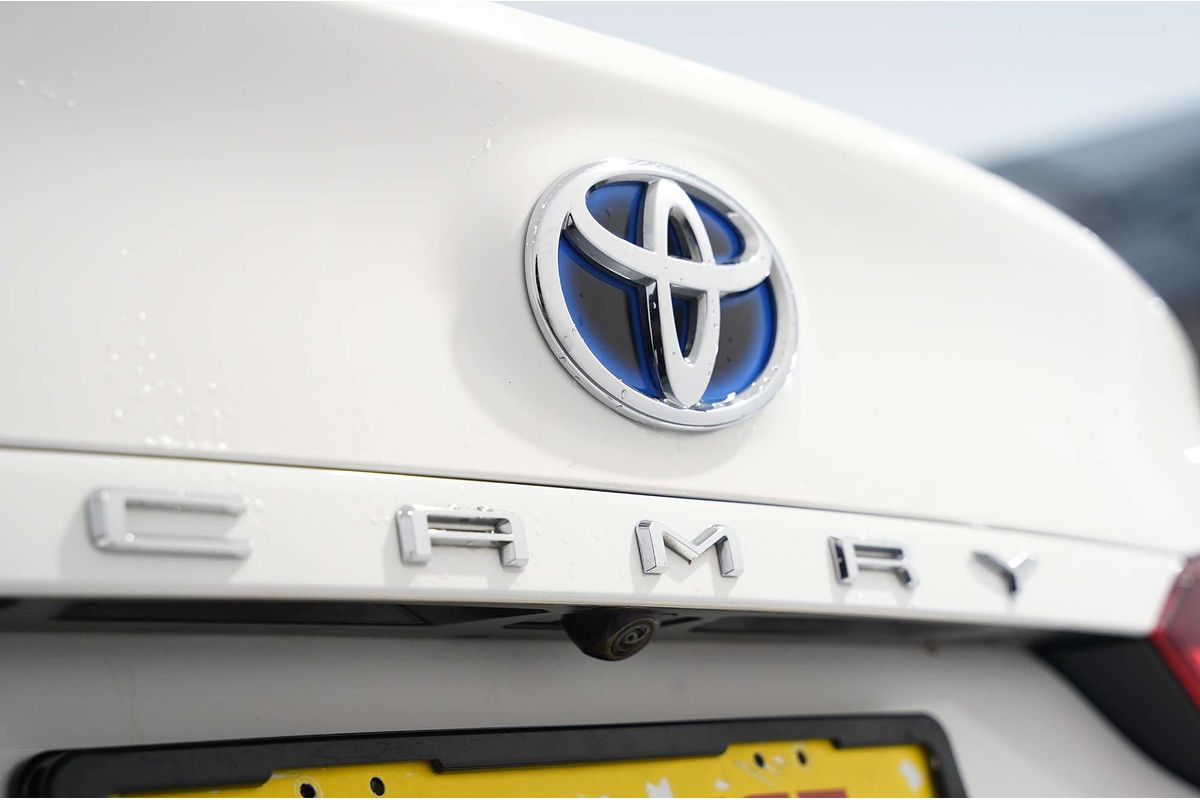 2021 Toyota Camry Ascent AXVH70R