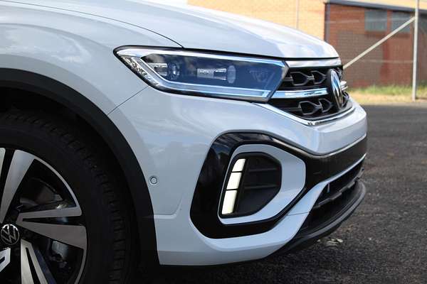 2025 Volkswagen T-Roc 140TSI R-Line D11