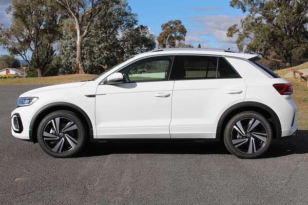 2025 Volkswagen T-Roc 140TSI R-Line D11