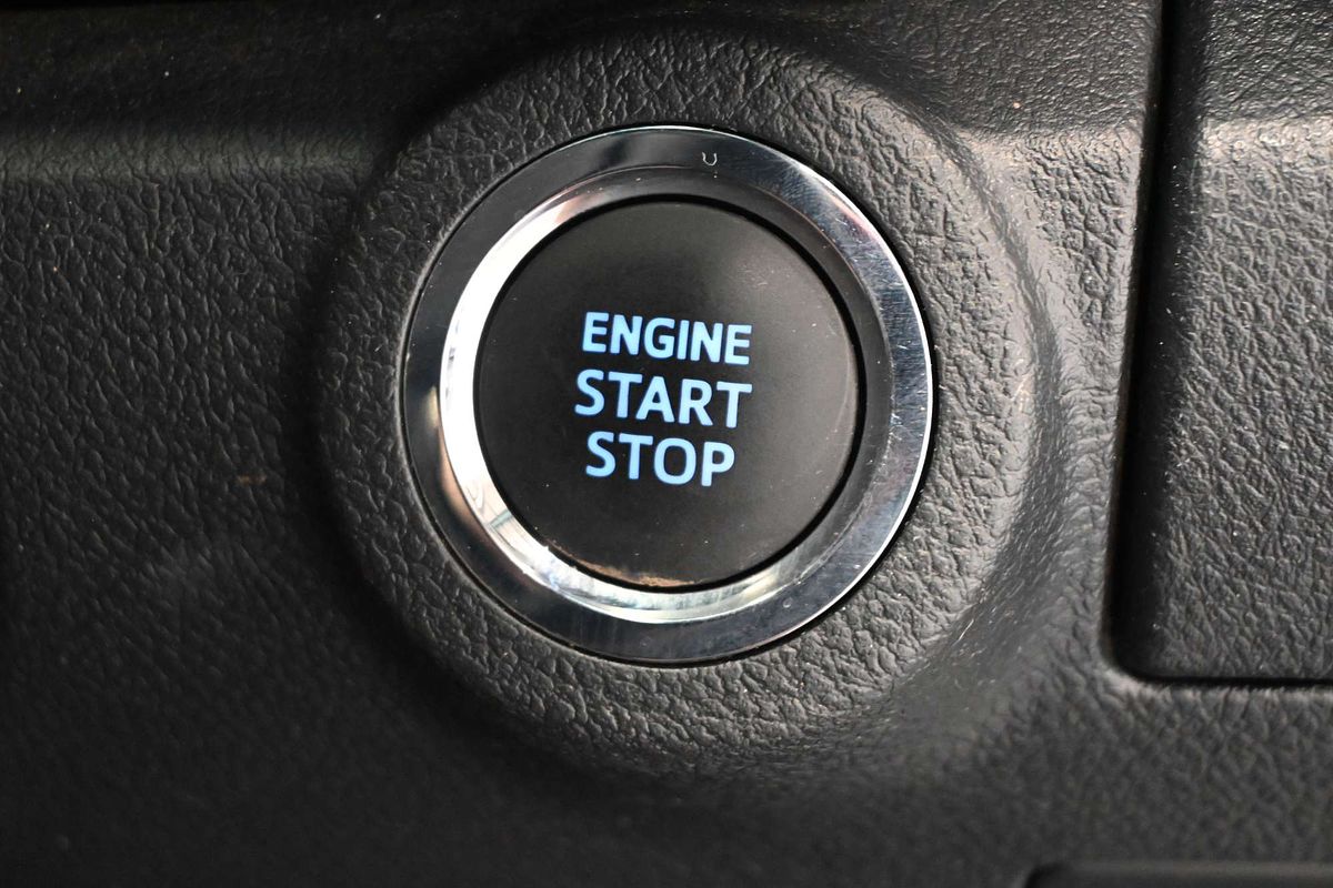 2019 Toyota Hilux Rogue GUN126R 4X4