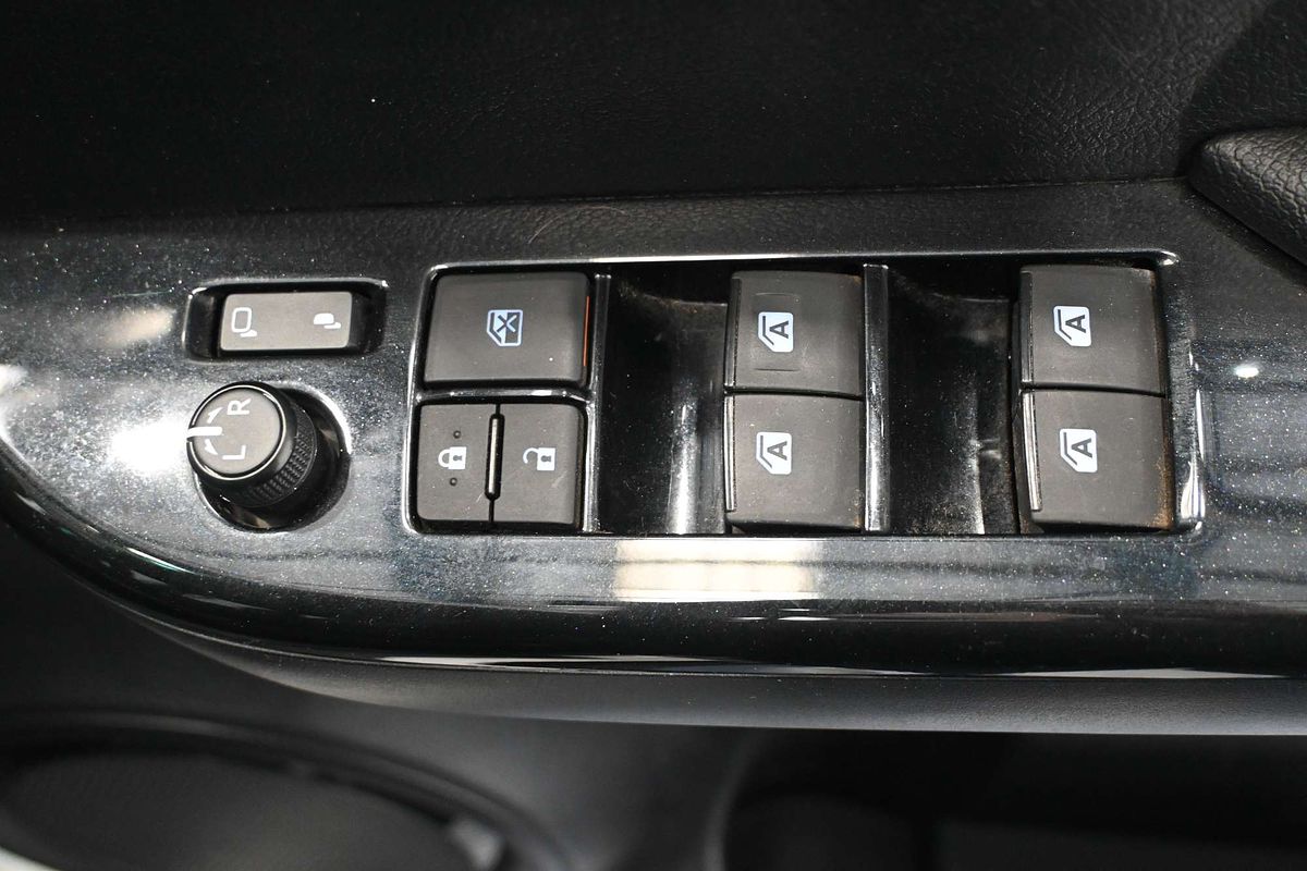 2019 Toyota Hilux Rogue GUN126R 4X4