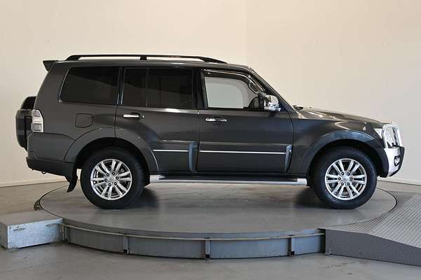 2014 Mitsubishi Pajero Exceed NX