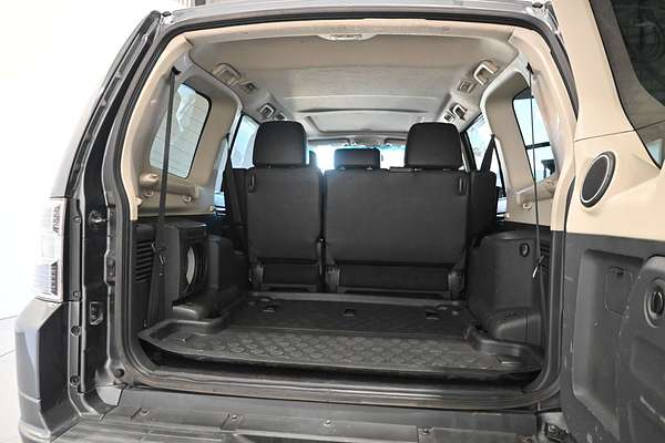 2014 Mitsubishi Pajero Exceed NX
