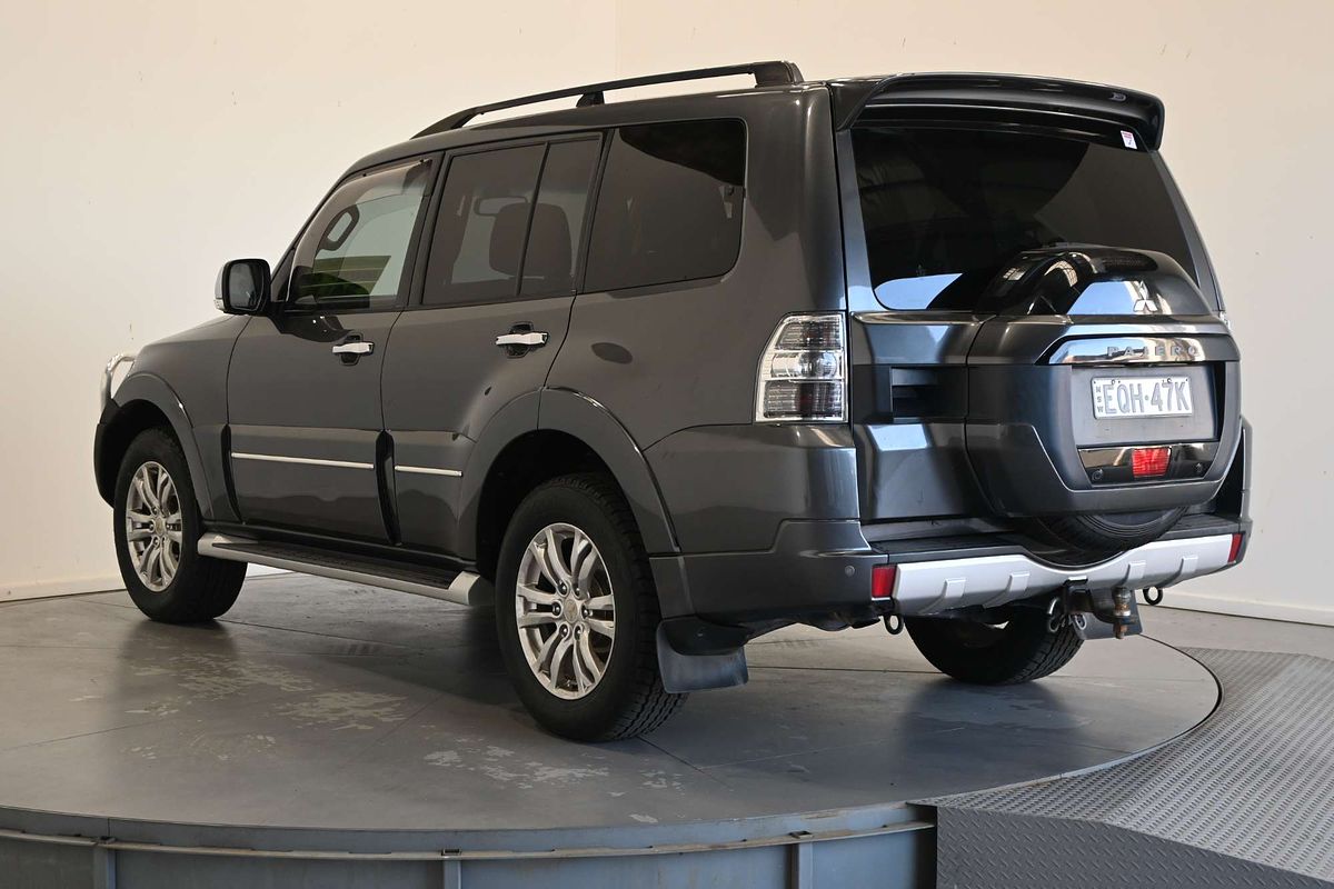 2014 Mitsubishi Pajero Exceed NX