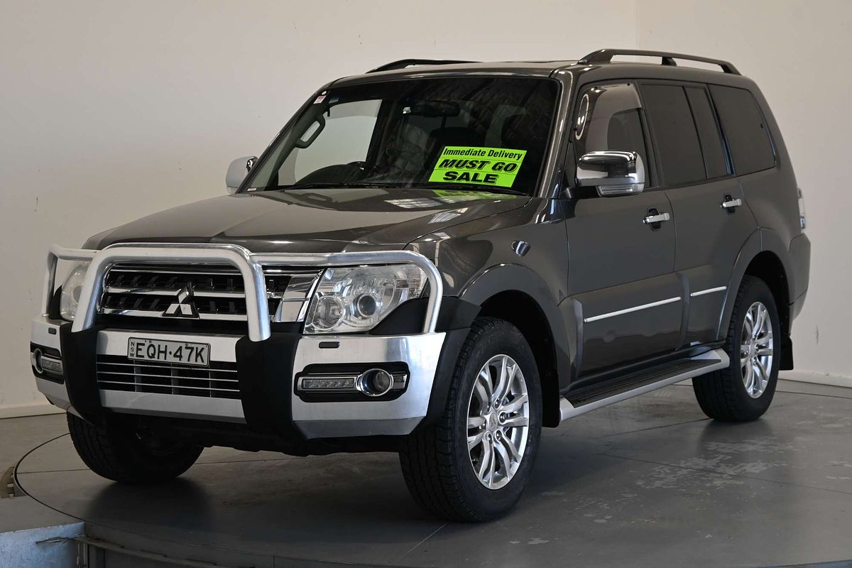 2014 Mitsubishi Pajero Exceed NX