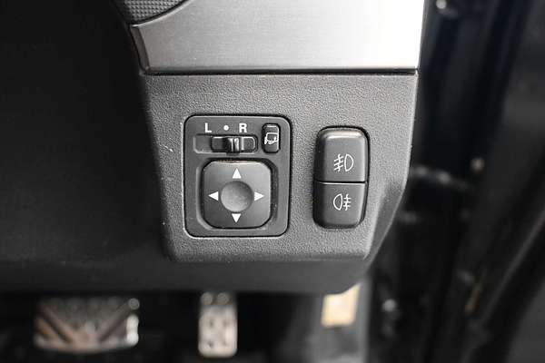 2014 Mitsubishi Pajero Exceed NX